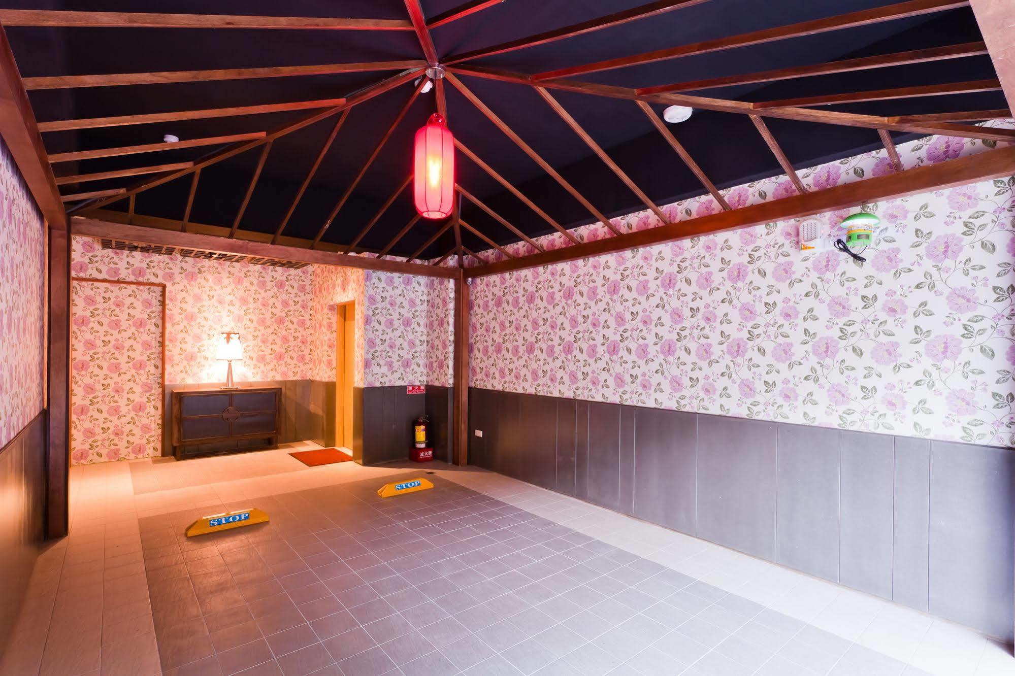 Мотель Tian Xia Ju Yilan Экстерьер фото